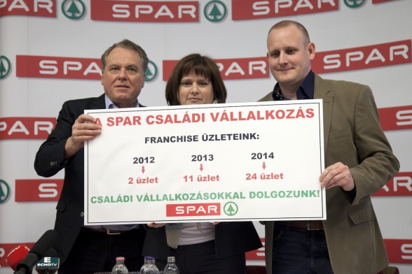 SPAR - Erwin Schmuck, Heiszler Gabriella, Eichinger László (spar franchise partner)