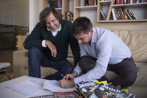 Andy Harris, a Jamie Magazin nemzetközi főszerkesztője, valamint Halmos Ádám, az LS Kiadói csoport igazgatója. A képet Németh Dániel készítette. - 1