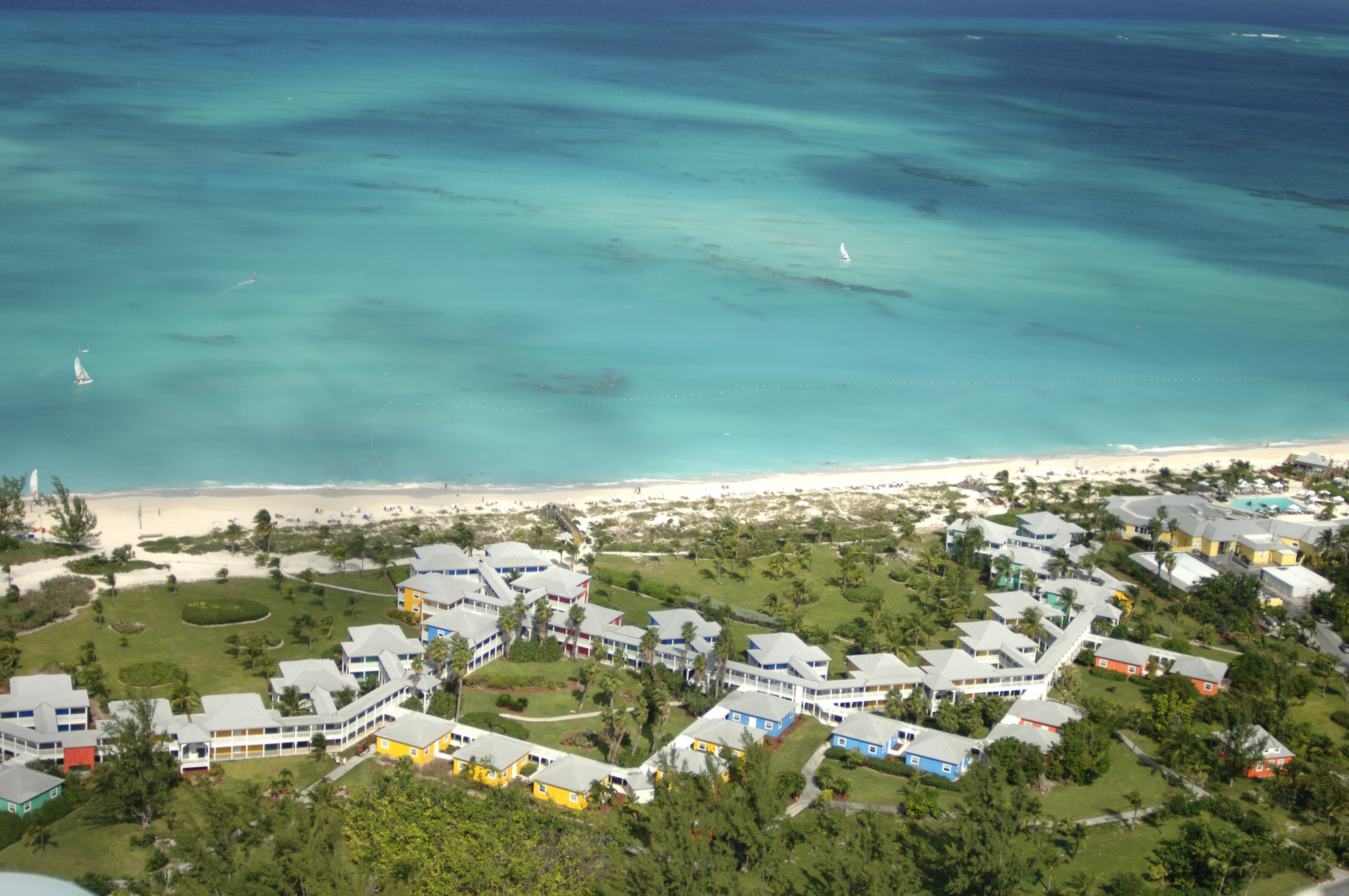 Bahamak Colombus Isle