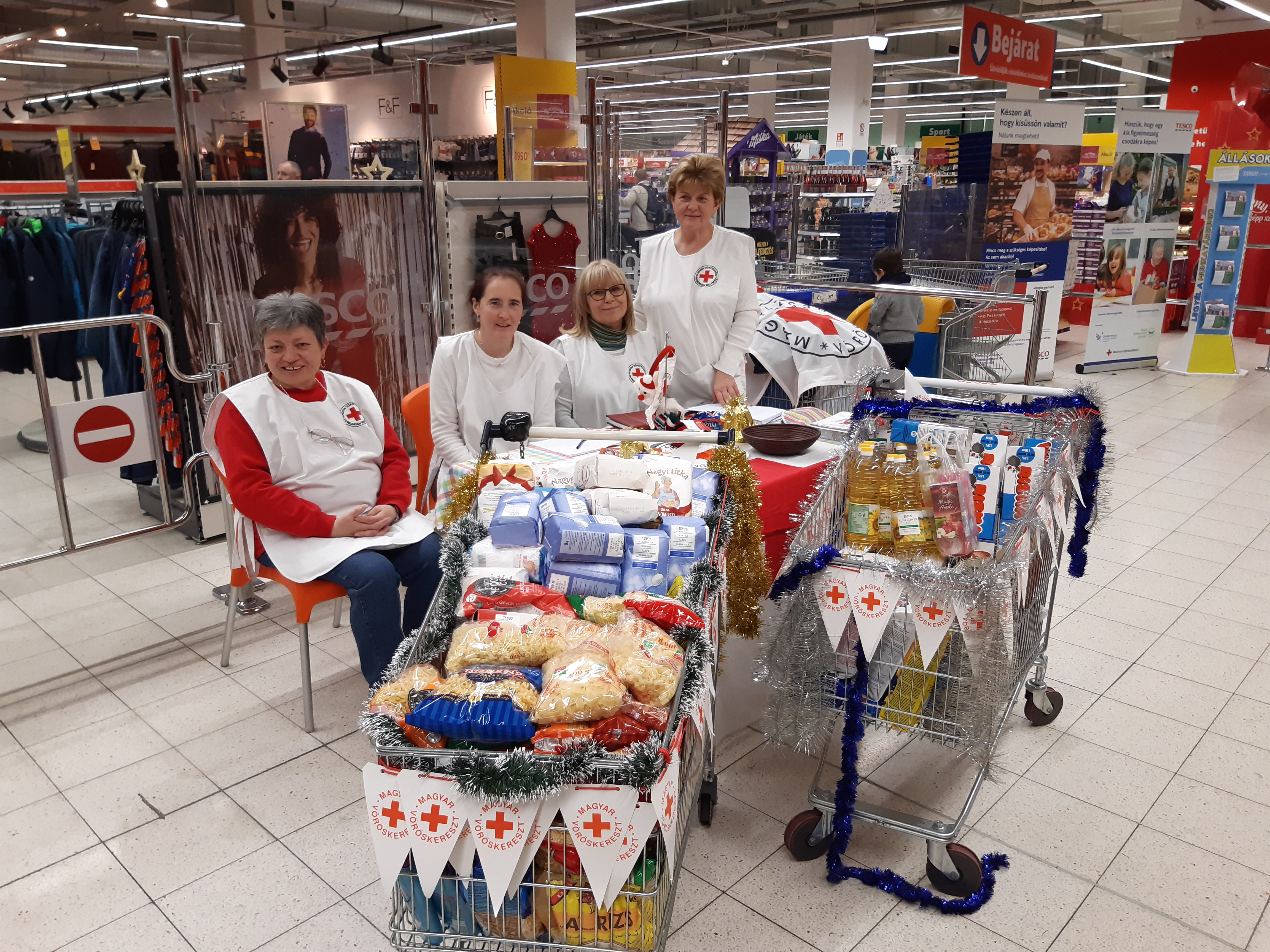 Magyar Vöröskereszt élelmiszegyűjtés 2