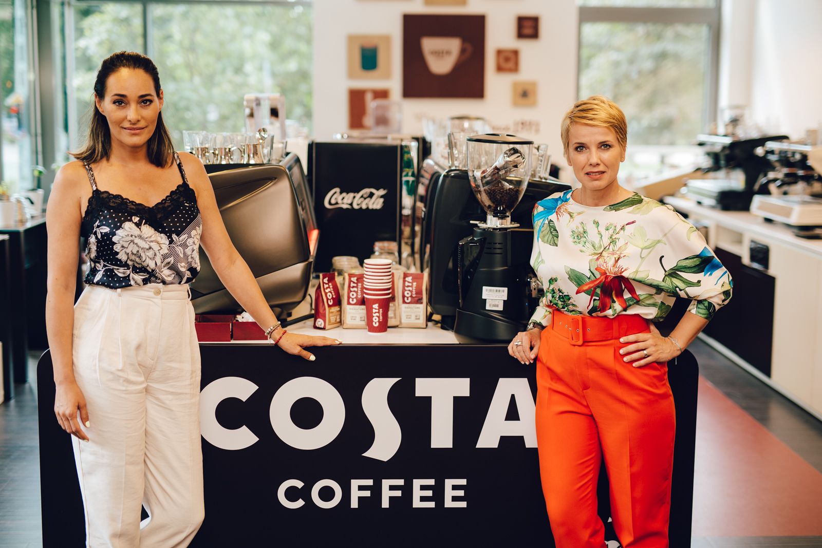 Costa_Coffee_Görög_Zita_D_Tóth_Kriszta