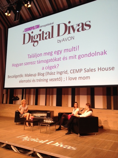 Avon_Digital_Divas_konferencia_foto_2